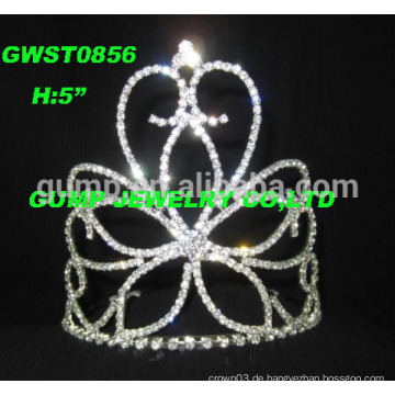 Urlaub Valentine Kronen und Tiaras